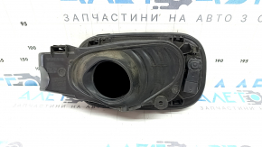 Volvo XC90 16-25 T8 fuel filler flap with housing, broken fastening