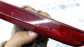 Ford Explorer 20-23 rear left reflector scratches