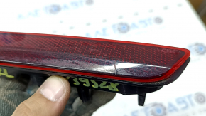 Ford Explorer 20-23 rear left reflector scratches