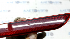 Ford Explorer 20-23 rear right reflector scratches