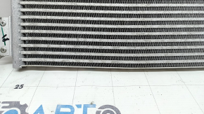 The oil cooler radiator of the VW Tiguan 18-24 is bent.