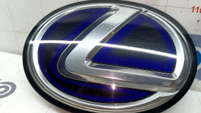 Lexus CT200h 11-13 pre-restoration grille emblem, sand