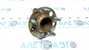Kia Niro 23-24 HEV rear right hub crack