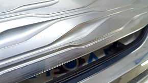 Chevrolet Volt 16" radiator grille - chrome, with emblem, sand