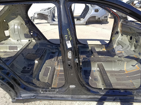 The central right body pillar of the Kia Niro 23-24 on the body