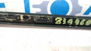 Left windshield molding for Lexus CT200h 11-17, broken fasteners