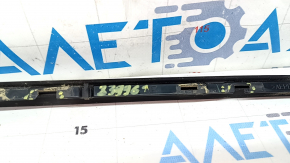 Right windshield molding for Lexus CT200h 11-17, broken fasteners, scratches