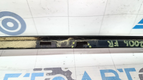 Right windshield molding for Lexus CT200h 11-17, broken fasteners, scratches