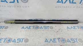 Molding door-glass center rear left Lexus CT200h 11-17 scratches