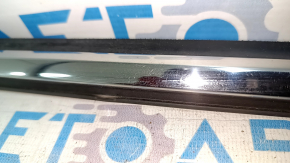 Molding door-glass center rear left Lexus CT200h 11-17 scratches