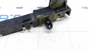 Right front bumper mount for Chevrolet Volt 16 - cracks in the mounts
