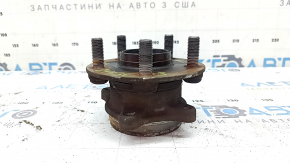 Rusty front left hub for Lexus CT200h 11-17