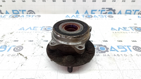 Rusty front left hub for Lexus CT200h 11-17