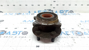 Rusty front right hub for Lexus CT200h 11-17