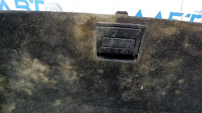 Lexus CT200h 11-17 trunk floor needs dry cleaning, scratches