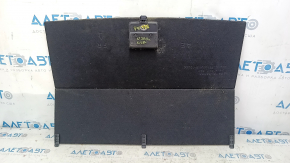 Lexus CT200h 11-17 trunk floor needs dry cleaning, scratches
