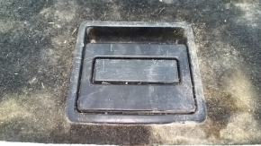 Lexus CT200h 11-17 trunk floor needs dry cleaning, scratches