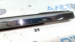 Door-glass molding, center rear right, Honda Insight 19-22, chrome, broken mount, scratches