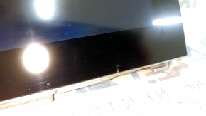 Honda Insight 19-21 8" touchscreen display, scratches, and glue on the screen.