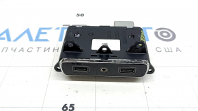USB Media Hub Jeep Grand Cherokee WK2 20-22 scratches
