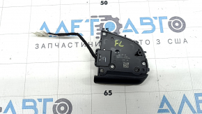 The left steering wheel control buttons on a Jeep Grand Cherokee WK2 14-22 have peeled off.
