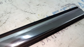 Upper left rear fender molding for Jeep Compass 17-24 chrome, broken mount, scratches