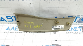 Rear left door sill plate for Jeep Grand Cherokee WK2 11-22, beige, scratches, needs cleaning