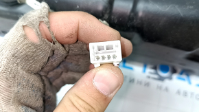 Jeep Grand Cherokee WK2 11-22 Premium Sound subwoofer, broken connector