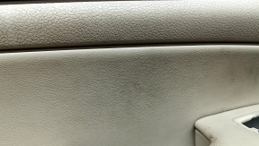 Beige front left door panel for Jeep Grand Cherokee WK2 19-22, with beige and black leather inserts, beige leather armrest, dark wood molding, with handle, scratches, dents, needs cleaning