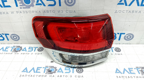 Left outer fender light for a Jeep Grand Cherokee WK2 20-22, chrome, scratches