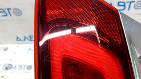 Jeep Grand Cherokee WK2 20-22 right outer fender light, chrome, scratches