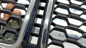 Jeep Grand Cherokee WK2 17-22 radiator grille assembly, honeycomb chrome, black gloss frame, sand