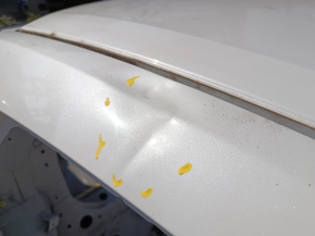 Metal roof for a 19-22 Honda Insight without a sunroof, with dents and bumps on the body.