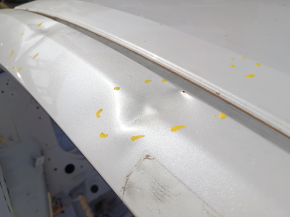 Metal roof for a 19-22 Honda Insight without a sunroof, with dents and bumps on the body.