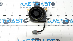 The driver's seat blower fan for the Jeep Grand Cherokee WK2 18-22 has a broken mount.