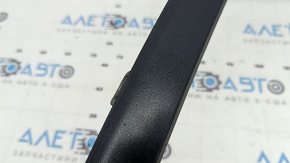 Jeep Grand Cherokee WK2 17-22 front left fender arch trim: structure, scratches, crack in fastening, broken fastening