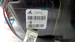 Jeep Compass 19-24 halogen right outer fender light, scratches