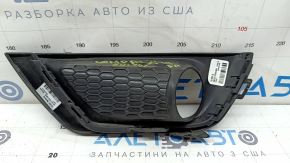 Right bumper grille for Jeep Compass 17-21 with molding structure under fog lights, broken fasteners, sand