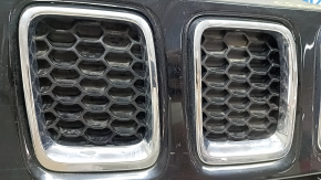 Jeep Compass 17-21 radiator grille assembly, 3 parts, with chrome, sand, scratches, chips