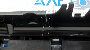 Jeep Grand Cherokee WK2 14-22 spare tire pan scratches, crack