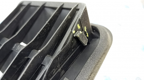 Left ventilation shield Toyota Prius 30 10-15 broken mount