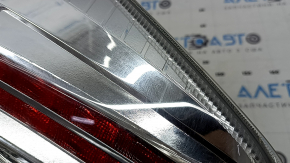 Right headlight for Toyota Prius 30 13-15, scratches, debris under the glass