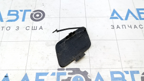 The towing hook plug for the front bumper of the Audi A4 B9 17-17 is broken.