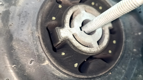 Ford Explorer 20-23 2.3T rear subframe has a cracked transmission silent block.