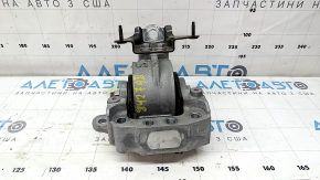 The left engine mount of a Toyota Venza 21-24 is cracked.