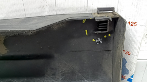 Right threshold of Alfa Romeo Stelvio 18-22 structure, scratches, broken fasteners, broken fastener