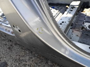 The central right body pillar of the Ford Explorer 20-23 on the body, the butt