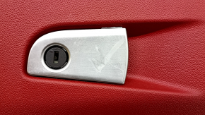 Alfa Romeo Stelvio 18-21 red glove compartment, worn handle