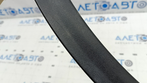 Rear left fender arch trim for Alfa Romeo Stelvio 18-22: structure, cracks in fasteners, scratches