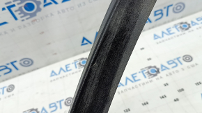 Front left fender arch trim for Alfa Romeo Stelvio 18-25, structure, broken fasteners, scratches